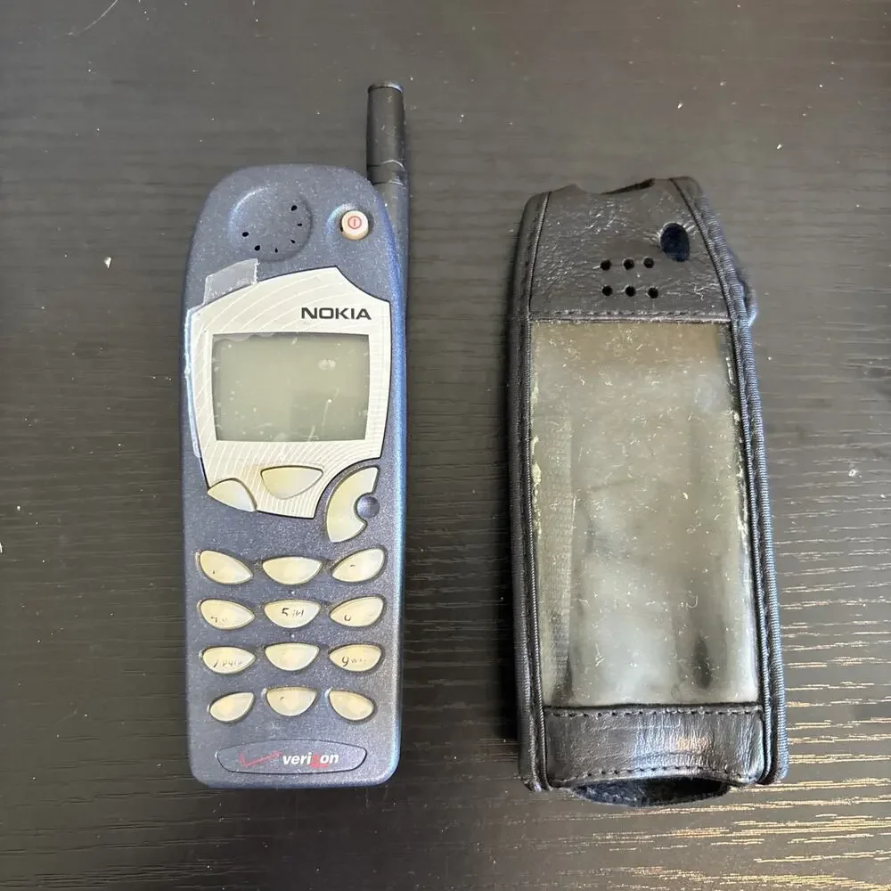 Nokia 5180i Vintage Cell Phone Gray - Untested - No Battery
